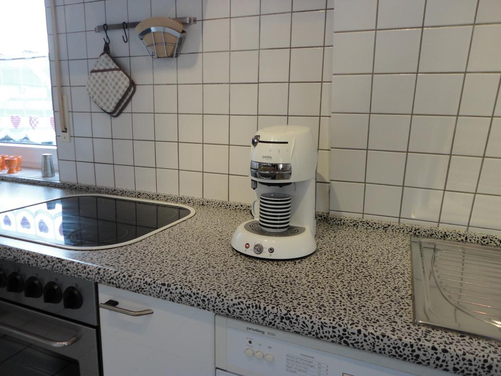 Ferienwohnung Weber-Rolinger Andernach Ruang foto